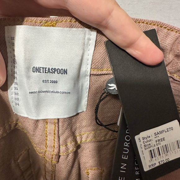 *SAMPLE* NWT One Teaspoon 1982S High Waist Balloon Denim Jeans - size 26 - Picture 6 of 6